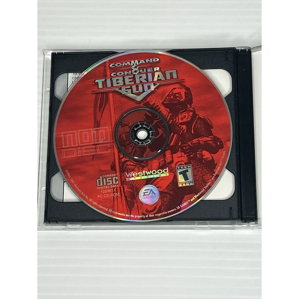Command & Conquer Tiberian Sun PC Game EA Games 2001 2 Disc Set